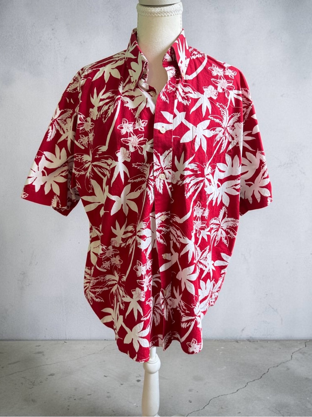 Men’s Tropical Red and White Print Medium
 Shirt from Natural Issue M